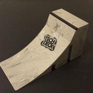 2 big/little ramps with rails for Tech Decks